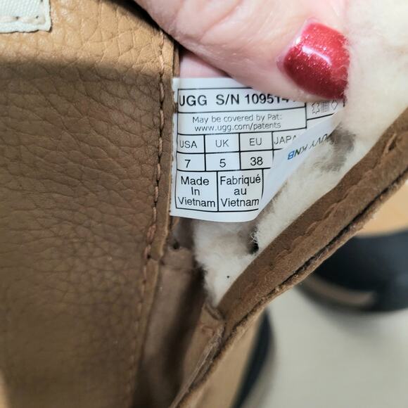 Ugg Adirondack III Boots Chestnut Brown Leather Wool Suede Waterproof Winter 7 - Picture 11 of 12